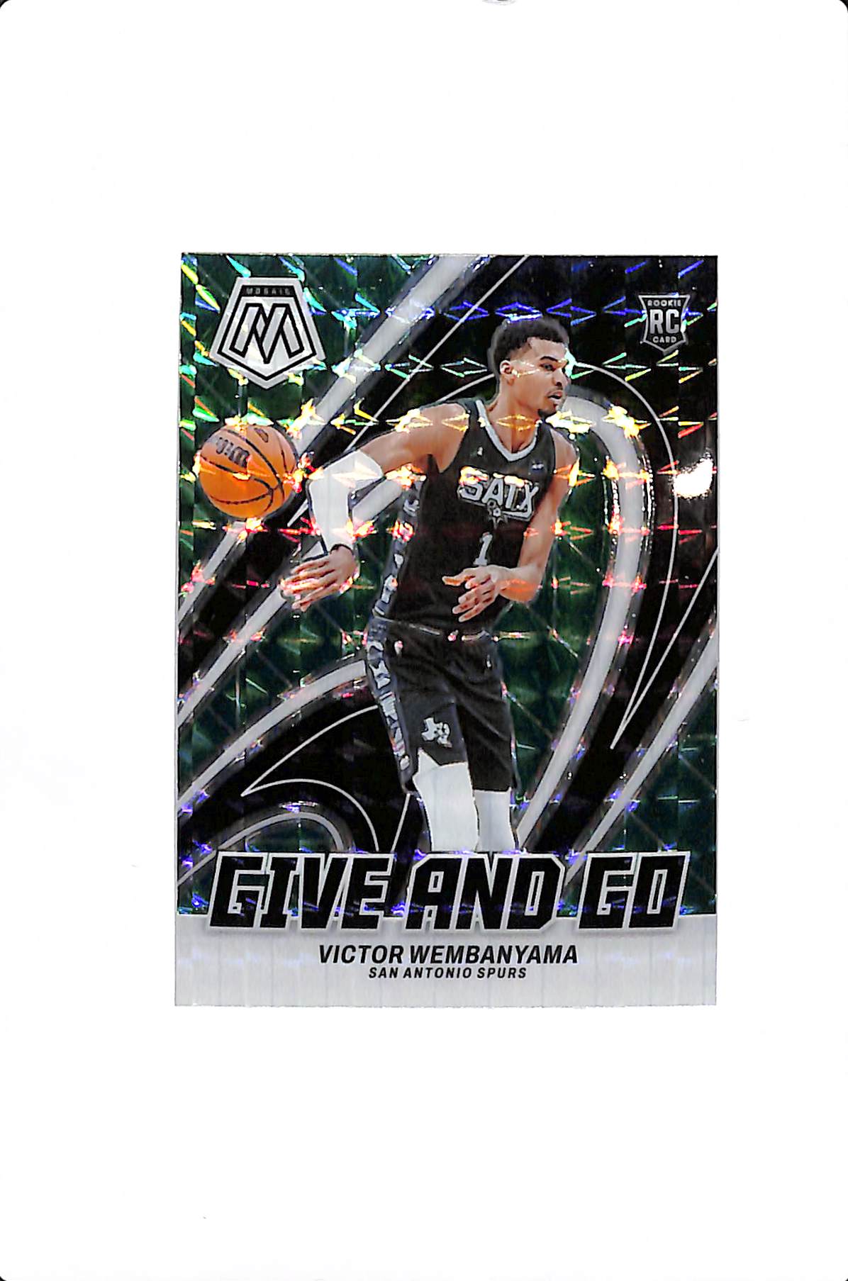 2023-24 PANINI MOSAIC VICTOR WEMBANYAMA GREEN GIVE AND GO RC #12