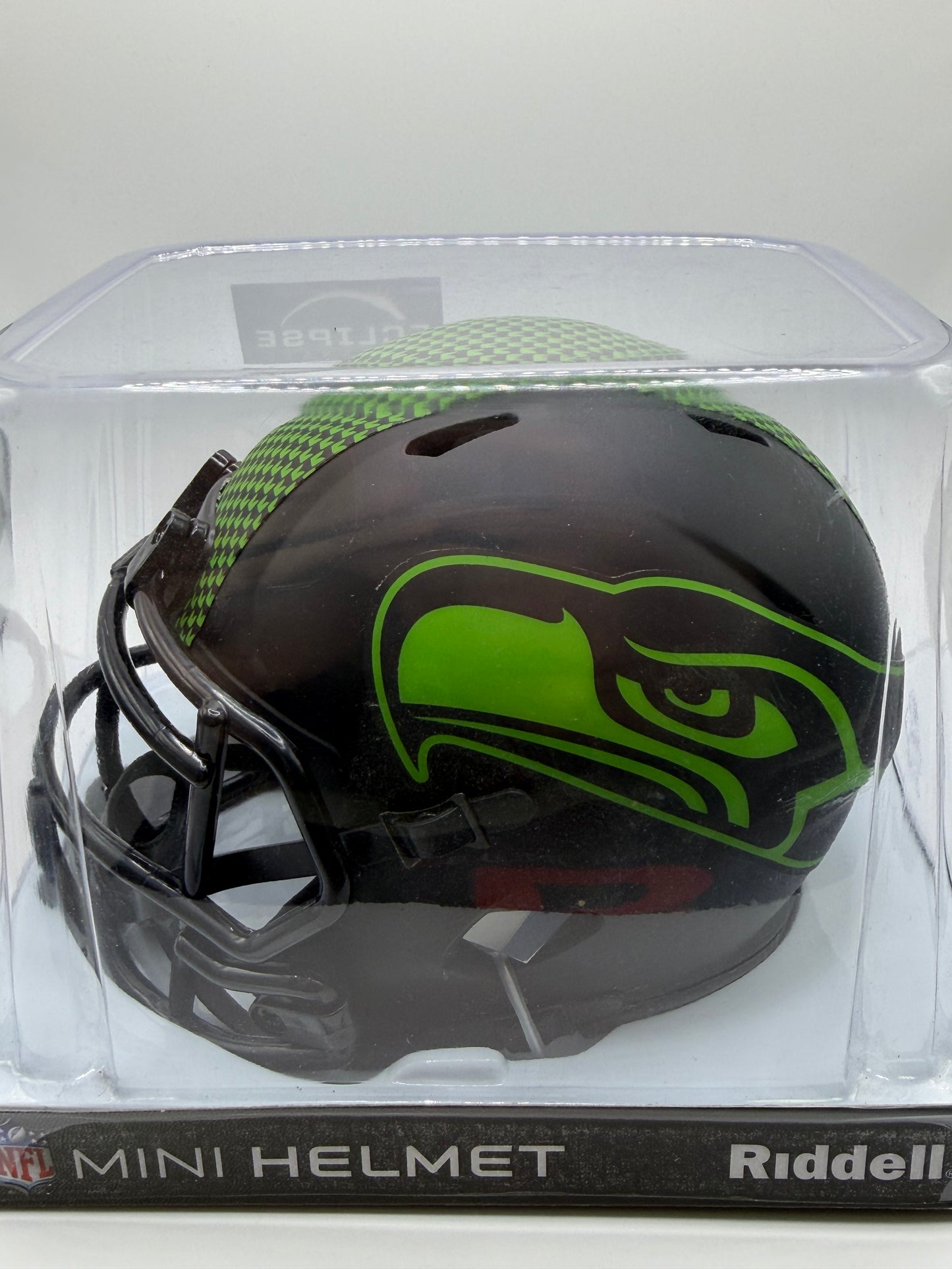 DK Metcalf Signed Mini Riddell Helmet (Eclipse Alternate) Beckett COA