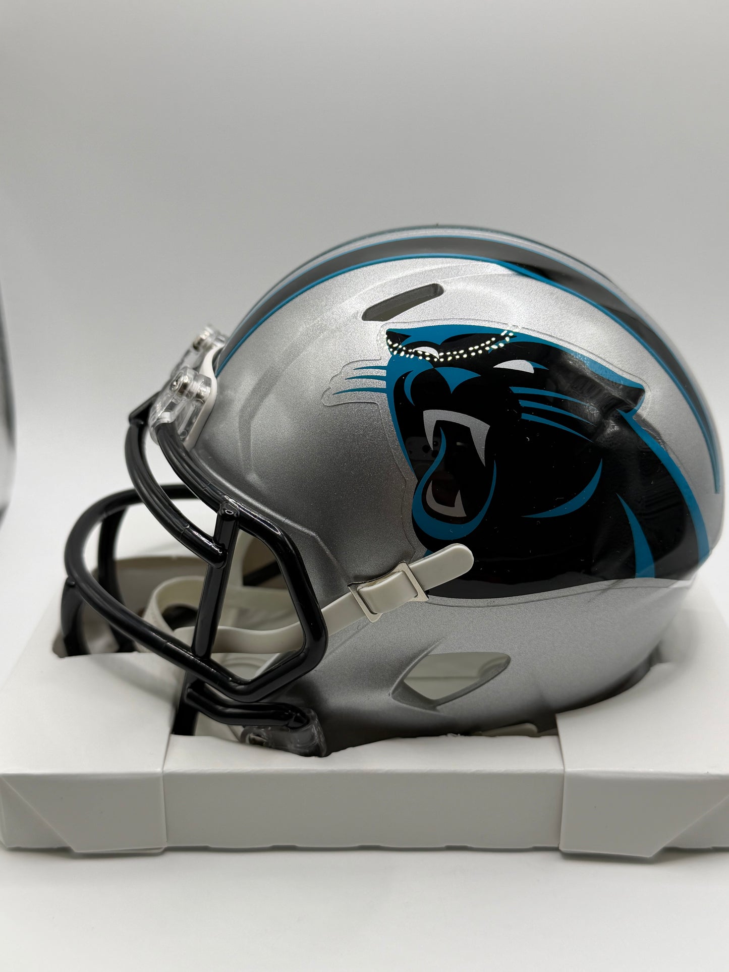 Robby "Chosen" Anderson Signed Mini Riddell Helmet (Speed) Beckett COA